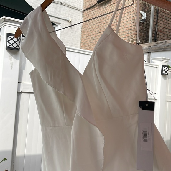 Ieena x Mac Duggal - White Asymmetrical Ruffle Mini Cocktail Dress Size 2 - Picture 7 of 12